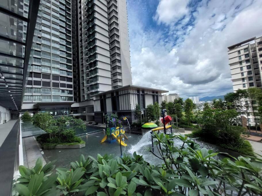 Lovely 3 Near Sunway Velo