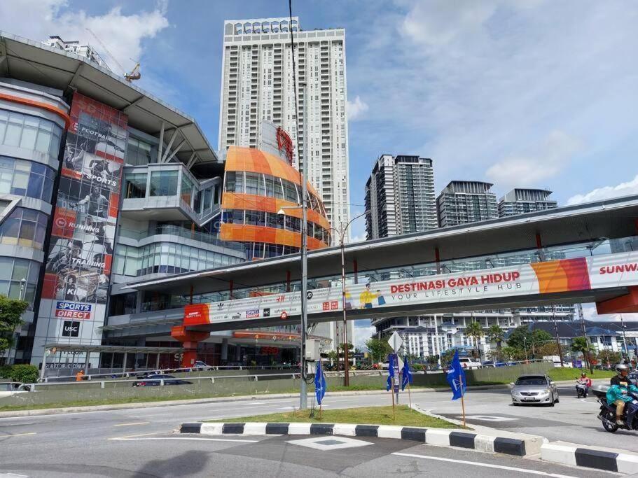 Pangsapuri Lovely 3 Near Sunway Velo *